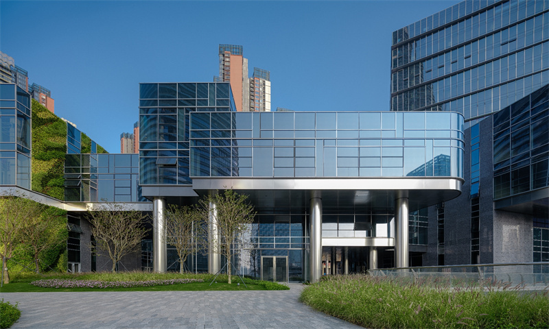 深圳市龙岗区星河WORD：地理位置优势、交通条件优势、办公环境优势和文化氛围浓厚